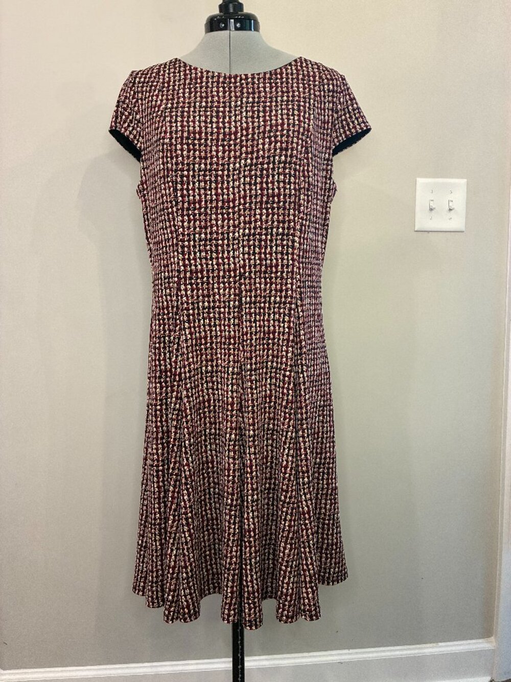 Jessica Howard Burgundy Abstract Tweed Print Cap Sleeve Midi Dress | Size 12P